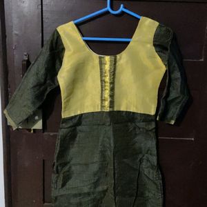 SHORT KURTI