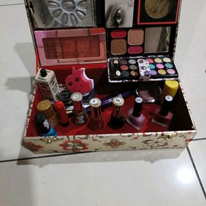 Makeup Kit With Venity Box