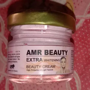 AMR EXTRA WHITENING CREAM FOR SKIN LIGHTENING