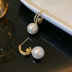 4-1golden Stud With Pearl Drop Earring