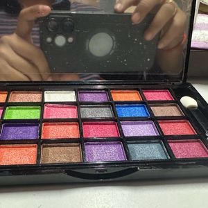 24 PALLETS EYESHADOW COLOR