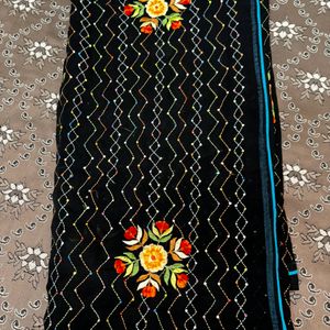 Beautiful Black Saree With Blouse