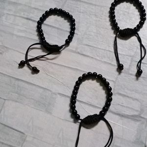 Black Adjustable Bracelet.