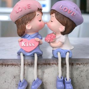 Romantic Couple Leg Hanging Miniature Shopiece