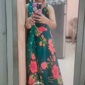 Green Flowers Print Kurta Set