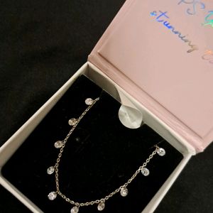 GIVA 925 Sterling Silver Anushka Sharma Classic Queen's Necklace | Necklace to Gift Women & Girls | With Certificate of Authenticity and 925 Stamp