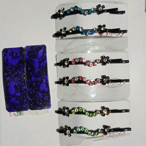 4 pair of hair clips in different colour