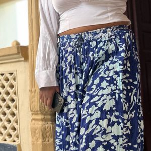 XL Long Blue Floral skirt