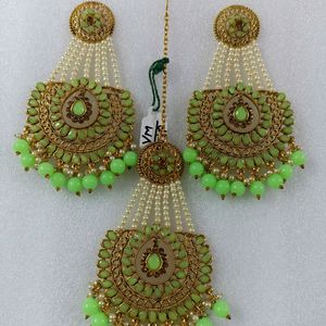 Ethnic Earrings With Maang Tikka