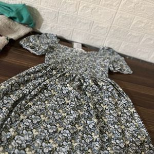 Puffed Sleeves Jersey Dress