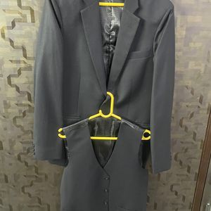 BLACK TAILORED MEN SUIT