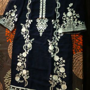 Jivika Pretty Women Kurta Sets