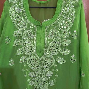 Chikankari Kurta 💚