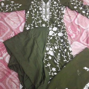 Pakistani Suits Salwar