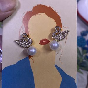 Cute Swan Earrings