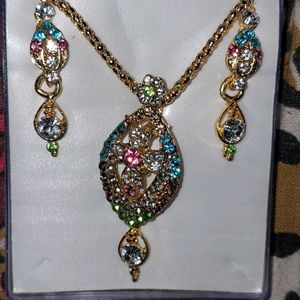 Pendent Set