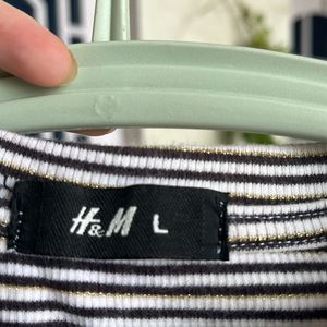 H&M Black and white Crop strip top