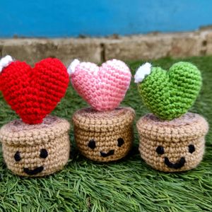 Crochet Heart Pot .