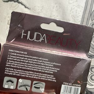 Huda Beauty 5D Eyelash