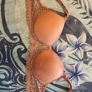 New Padded Bra 34 Size