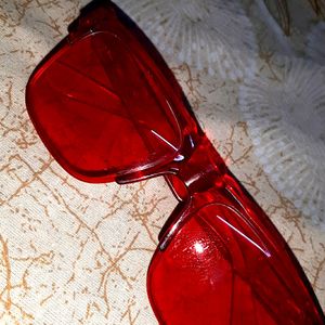 Red  Goggles