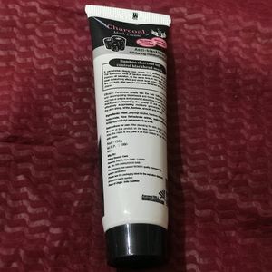 Charcoal Mask With Aloe Vera Gel