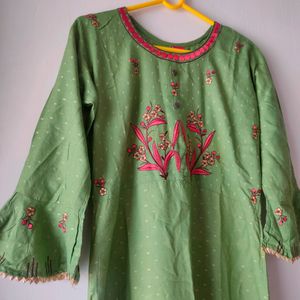 Embroidery Kurta 💚