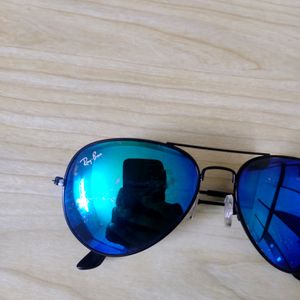 Ray Ban Original Shades / Goggles/ Sunglasses. With Cover