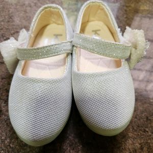 New Beautiful Girls Shoes