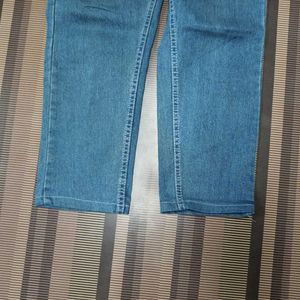 Z-15 Slim Fit Women Denim Jeans