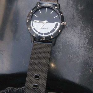 QUARTZ COMPANY  WATCH WORKING GLASS IS GONE