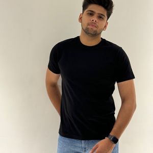 Brand New Regular Fit Black Solid Cotton Tshirt