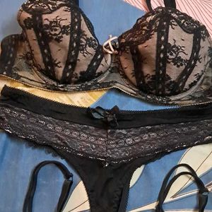 Combo Of Four Imported Fabric Bra N Panty