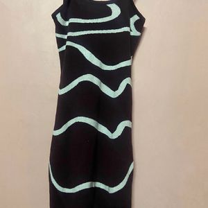 Wavy print slipon Midi dress