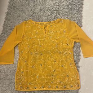 Yellow ladies Top, Sequined , M