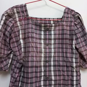 SQUARE NECKLINE TOP M/L