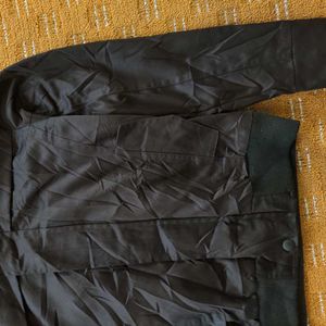 BLACK HEAVY JACKET