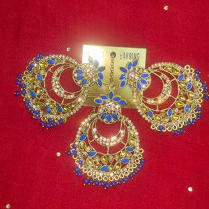 Chand bali earrings with maang tikka