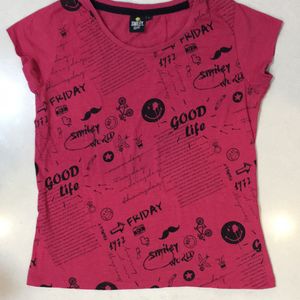 Smiley World Casual T-shirt for Women in Magenta