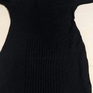 Ladies Black Colour Woolen Kurti