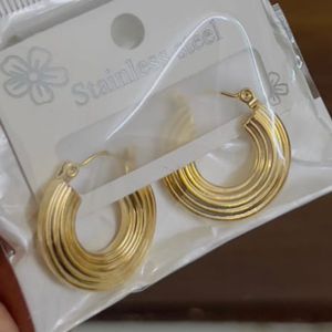 Daily wear classy hoops