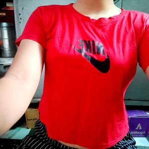 Nike Red T Shirt 🥳🥳