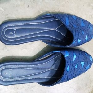 Navy Blue Mojari.