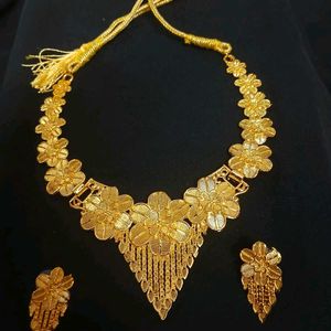 Golden Necklace Full Set