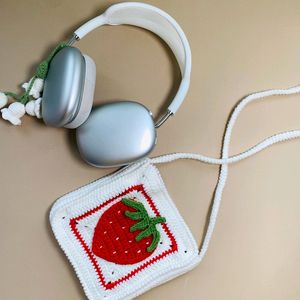 Crochet Strawberry 🍓 With Daisy Sling Bag