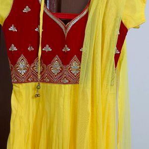 Soft Net Anarkali Top With Dupatta