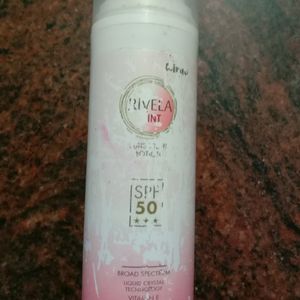 Rivela Tint sunscreen SPF50