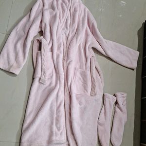 Exotic Soft Bath Robe With Socks