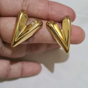 18kt Gold Plated Stud