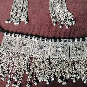 Choker Set With Earrings